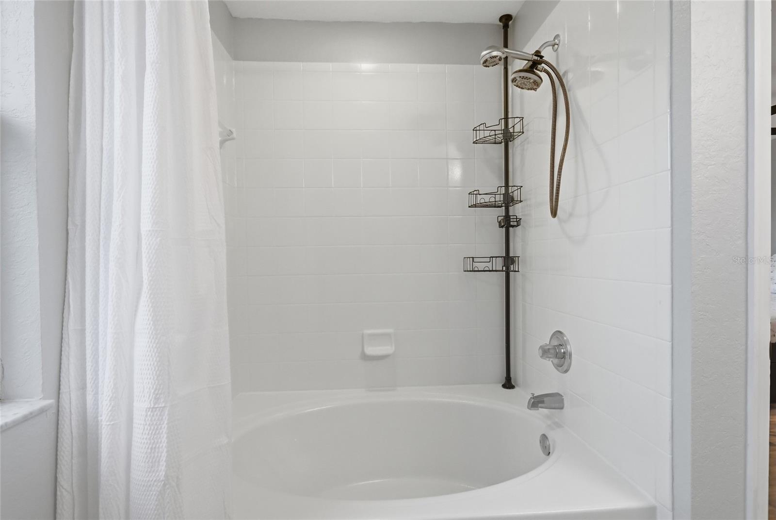 122 CAPRI DR #122