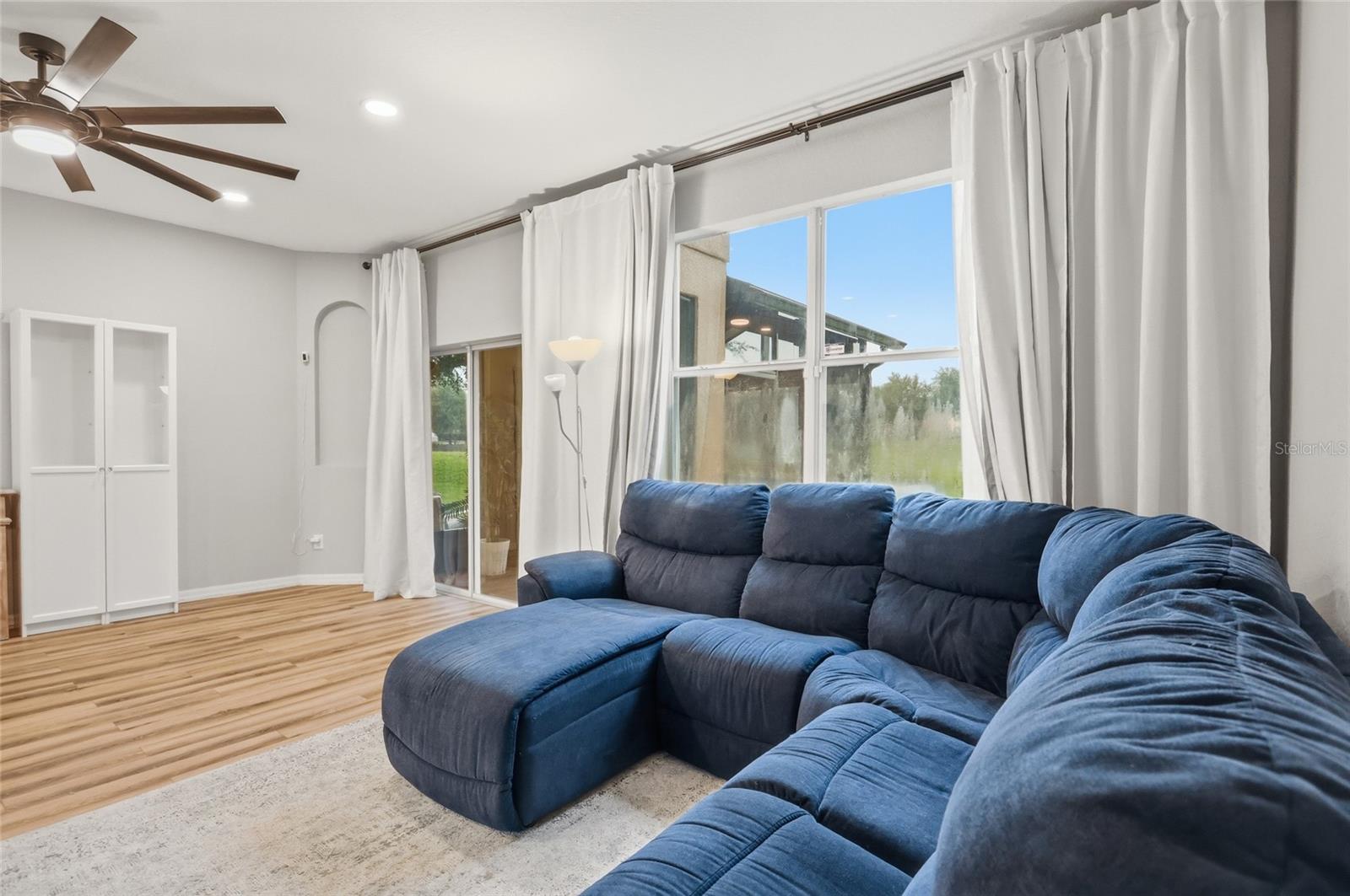 122 CAPRI DR #122