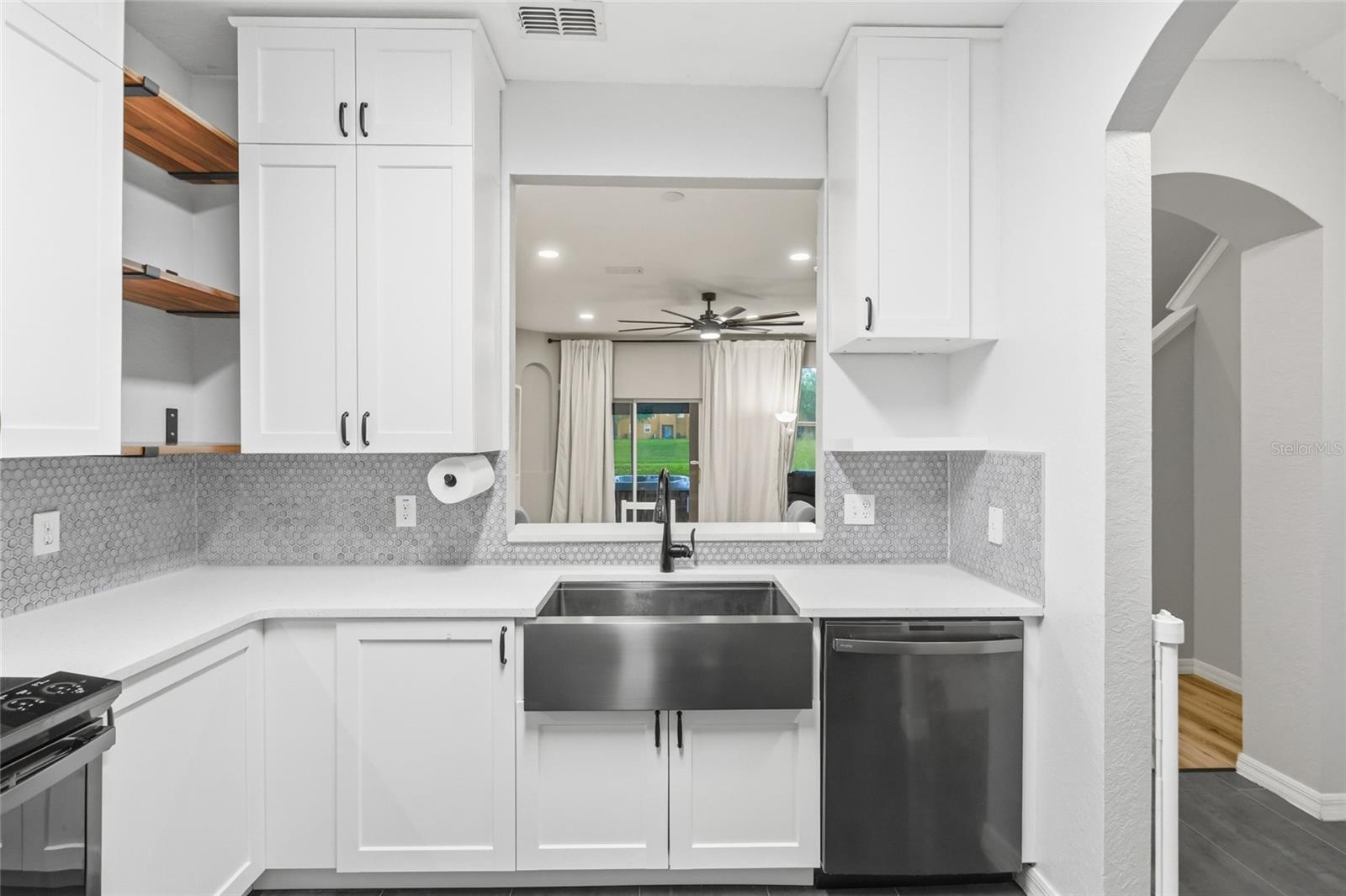 122 CAPRI DR #122