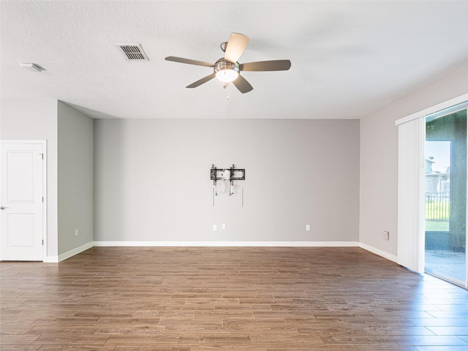 491 BRUNSWICK DR