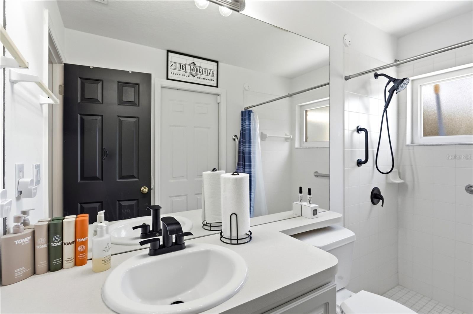 13706 VIA ROMA CIR