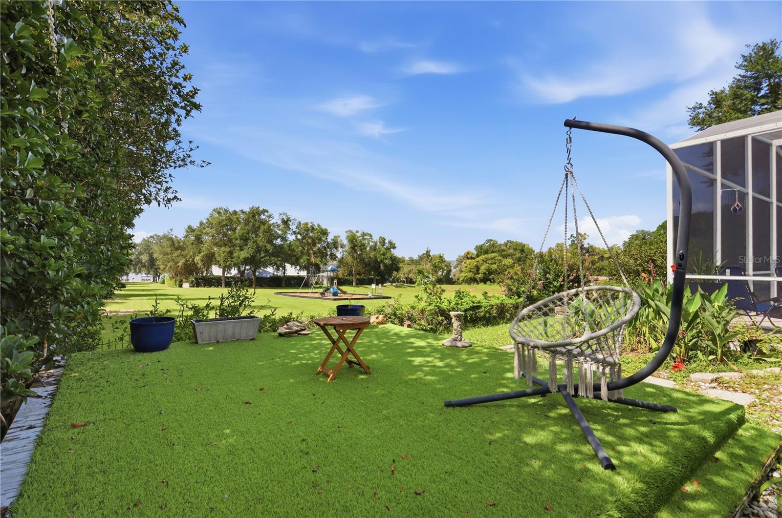 13706 VIA ROMA CIR