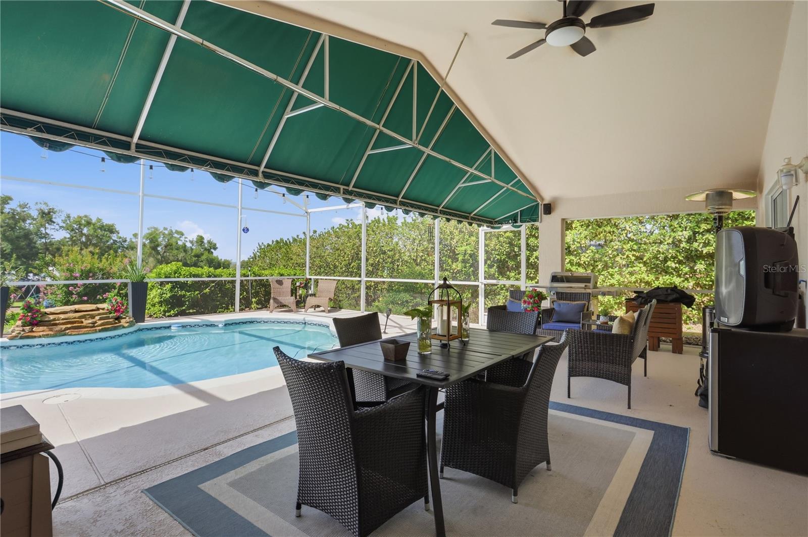 13706 VIA ROMA CIR