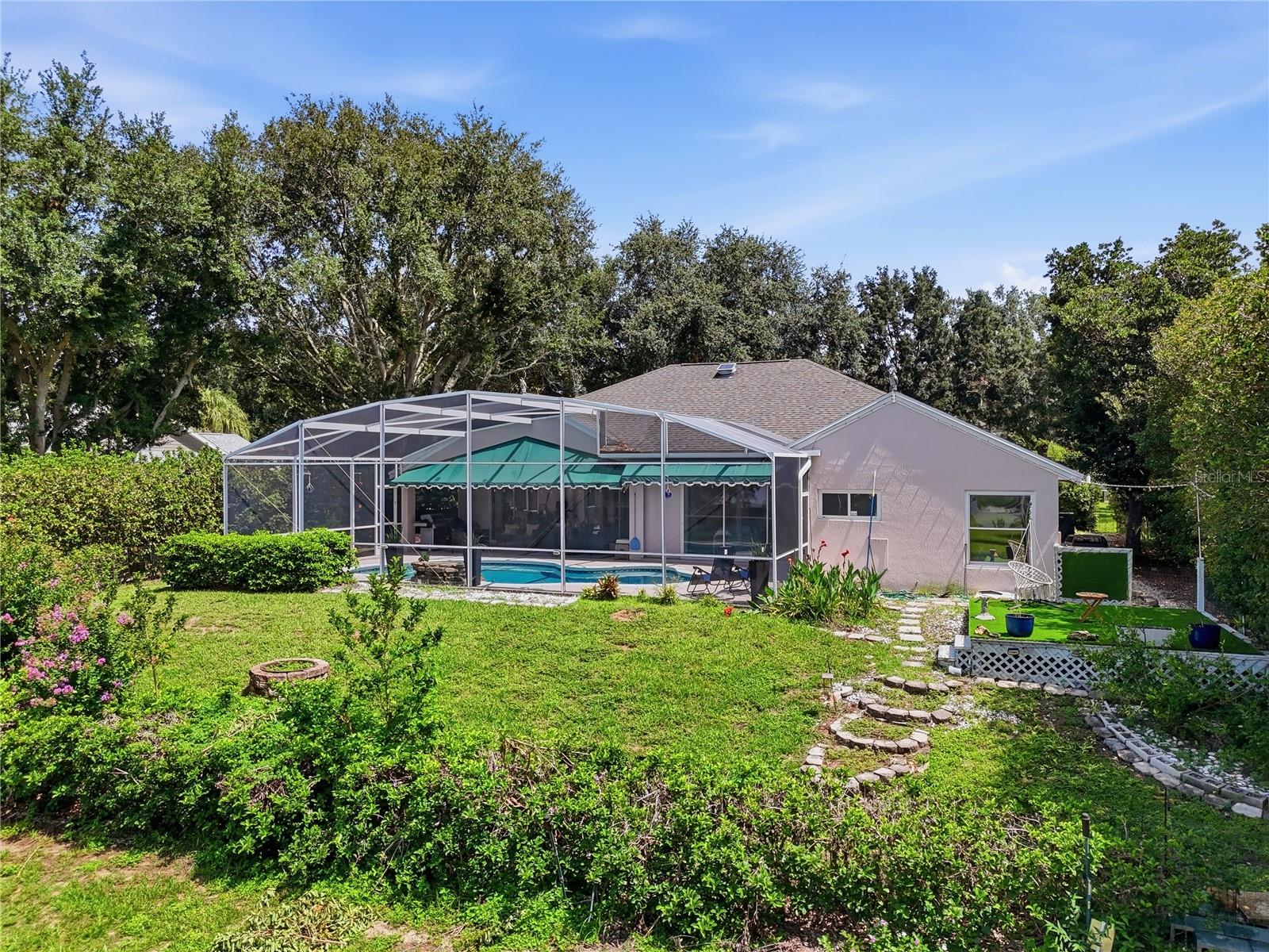 13706 VIA ROMA CIR