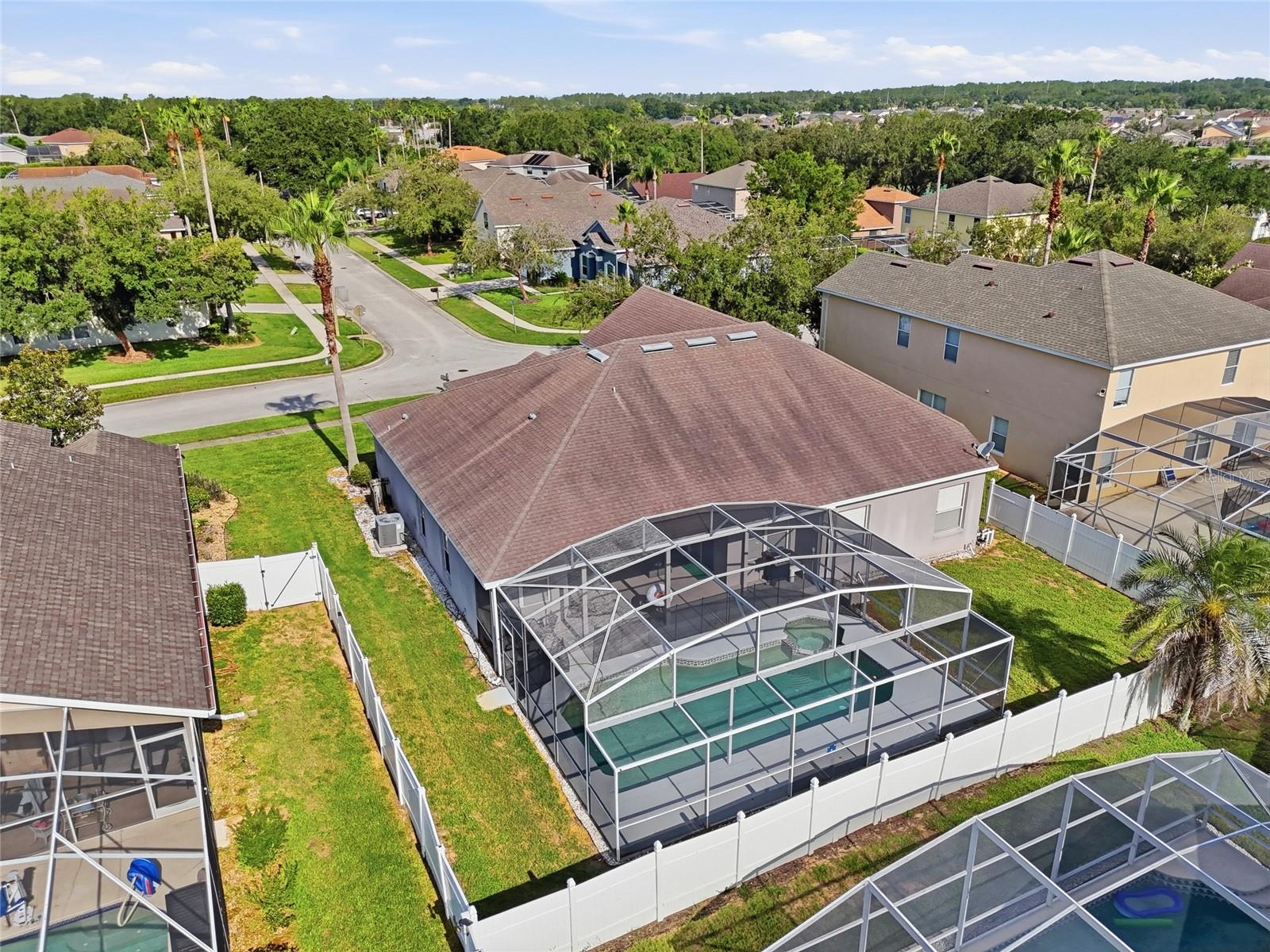 340 BALLYSHANNON DR