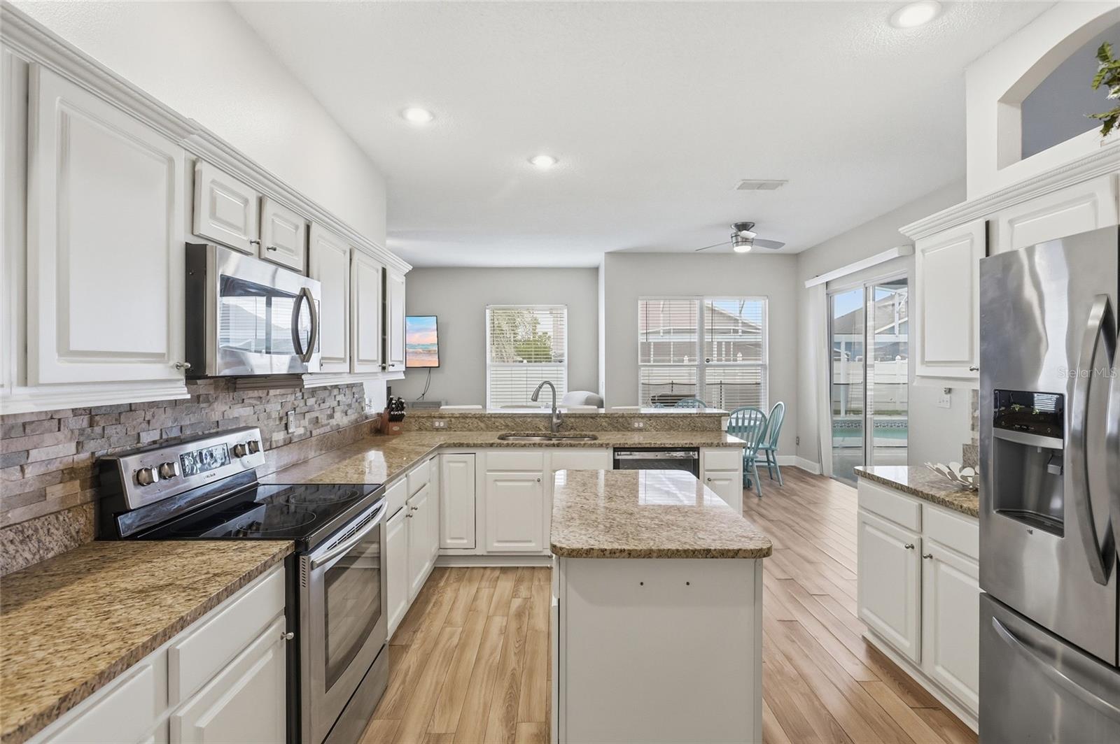 340 BALLYSHANNON DR
