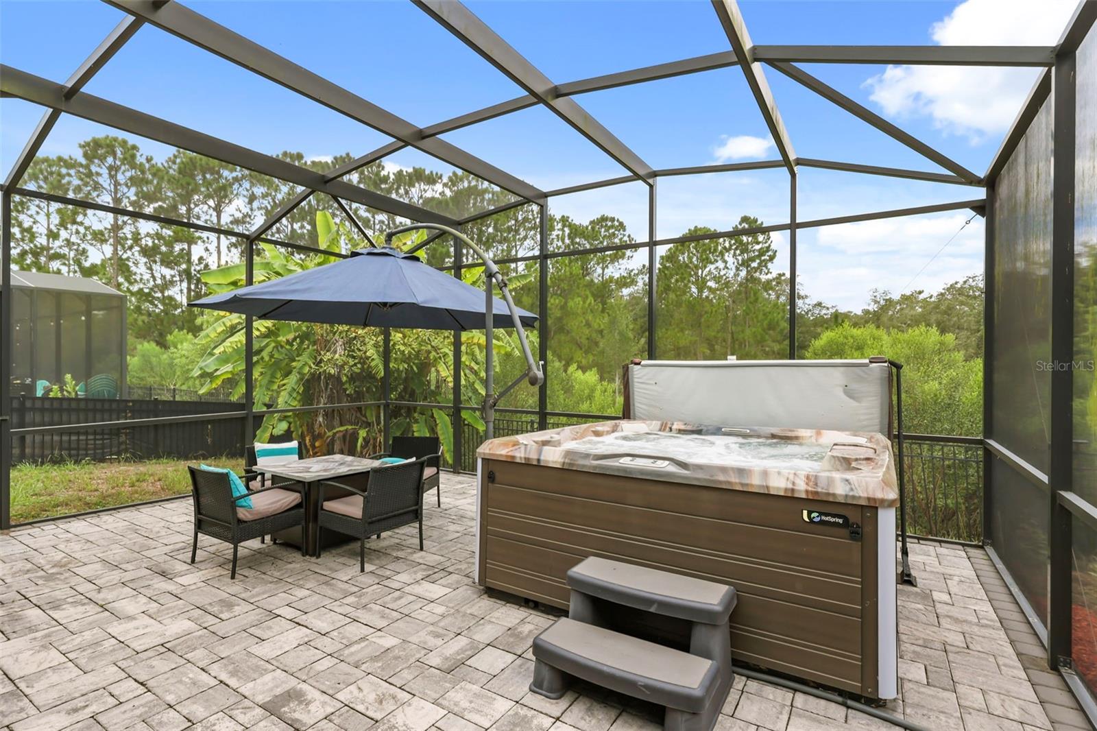 2537 CAMDEN PARK CIR