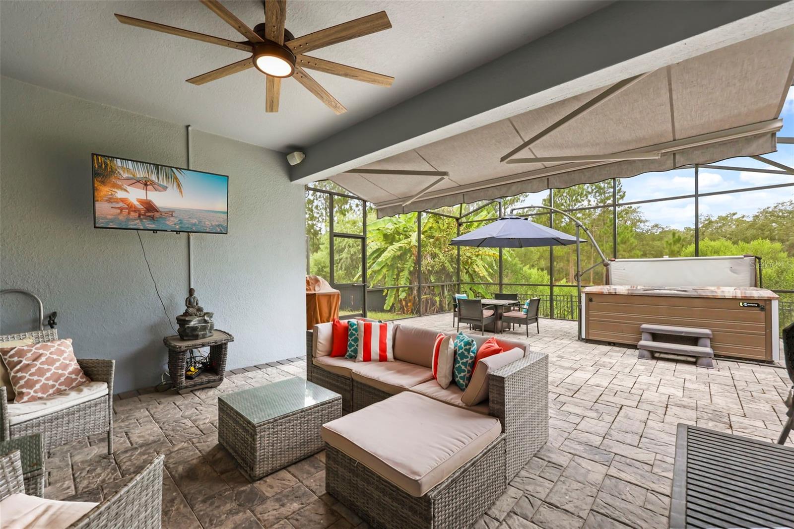 2537 CAMDEN PARK CIR