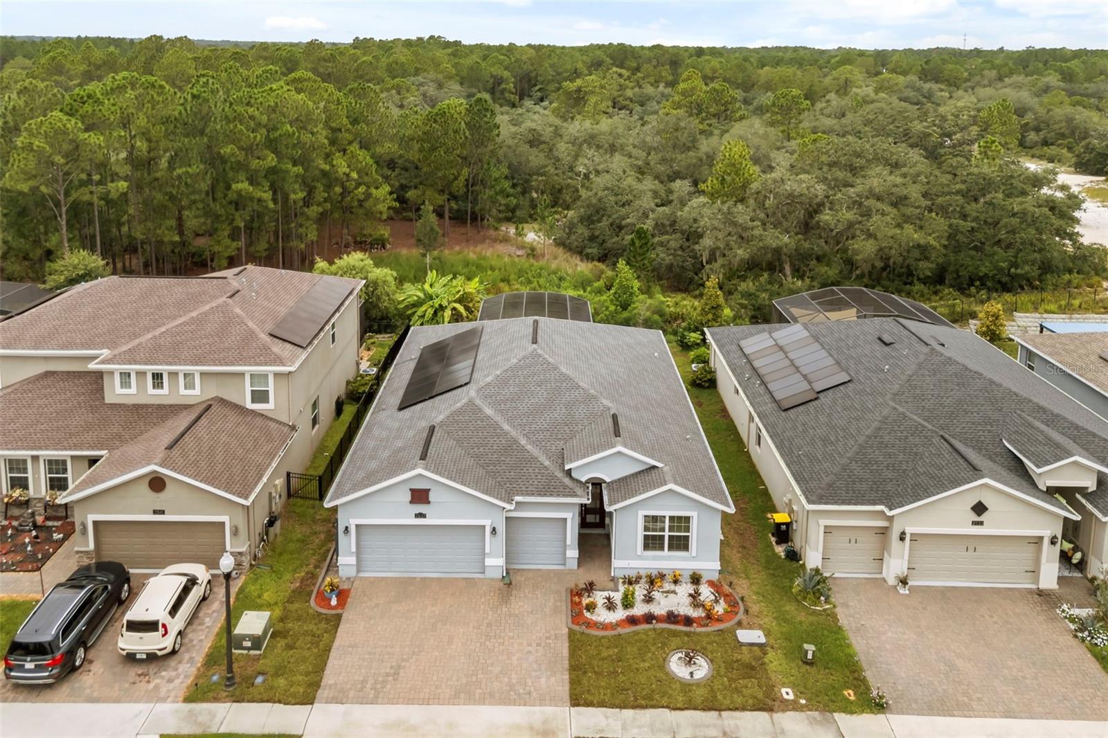 2537 CAMDEN PARK CIR