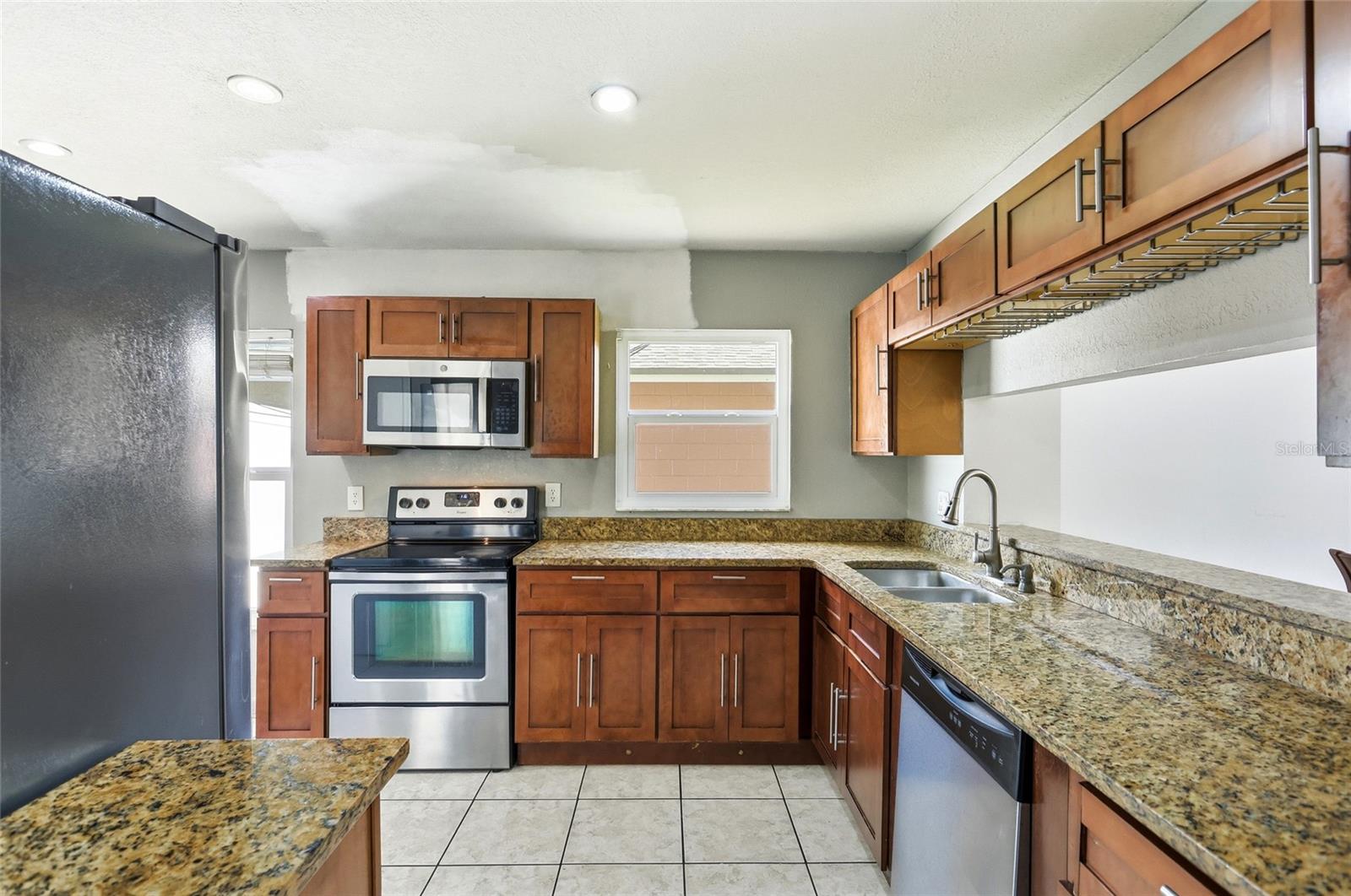 3114 PINTO DR