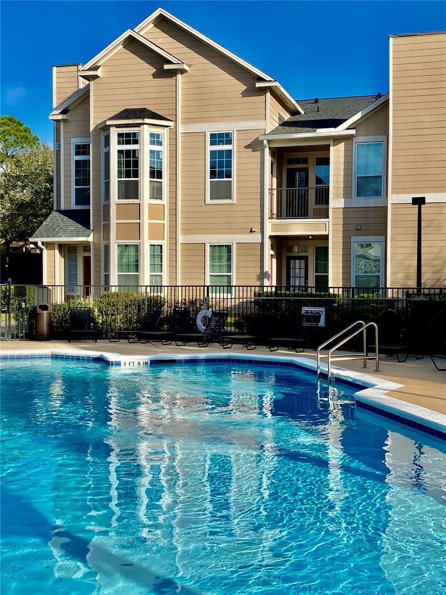 1975 ERVING CIR #106