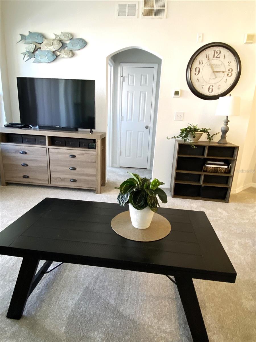 1975 ERVING CIR #106