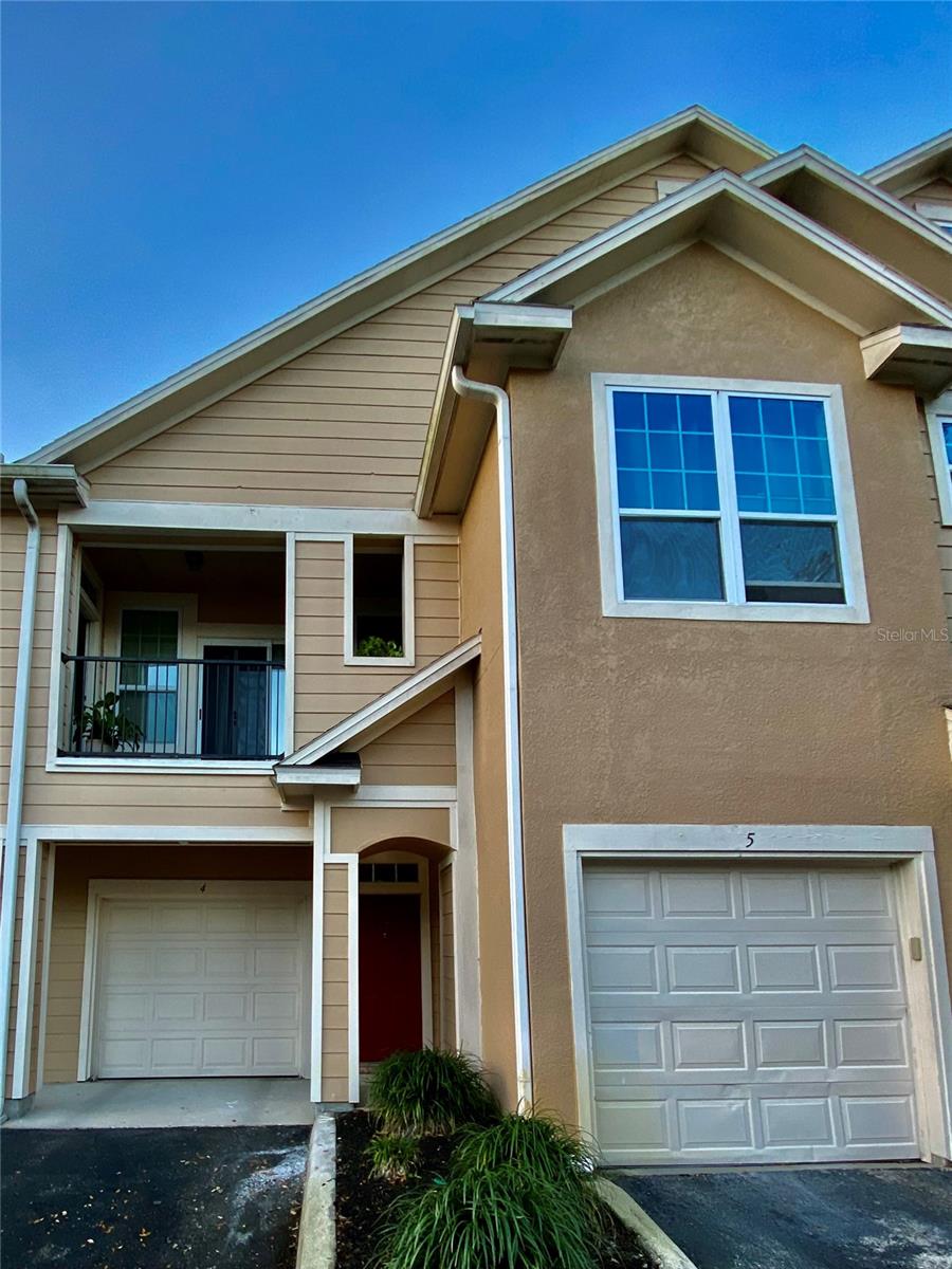 1975 ERVING CIR #106