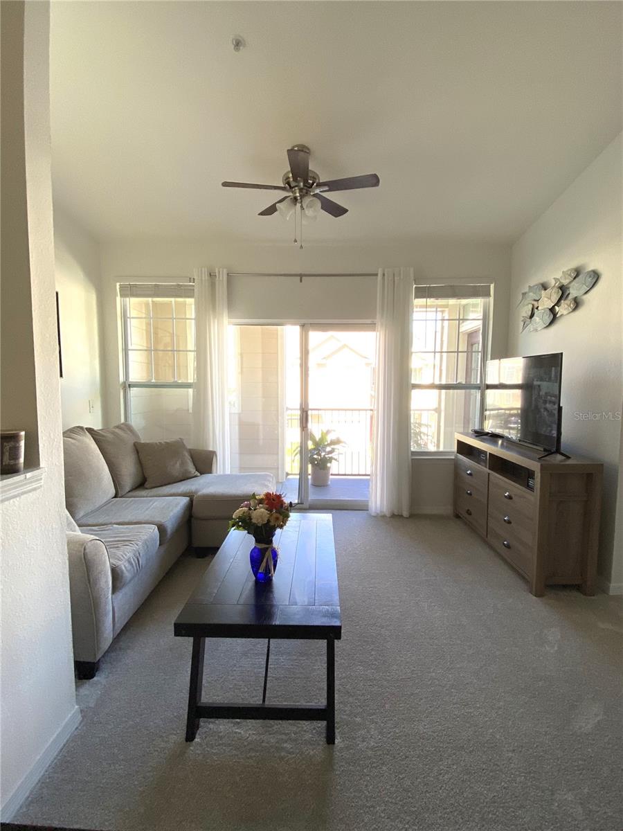 1975 ERVING CIR #106