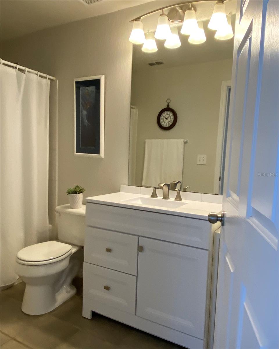 1975 ERVING CIR #106