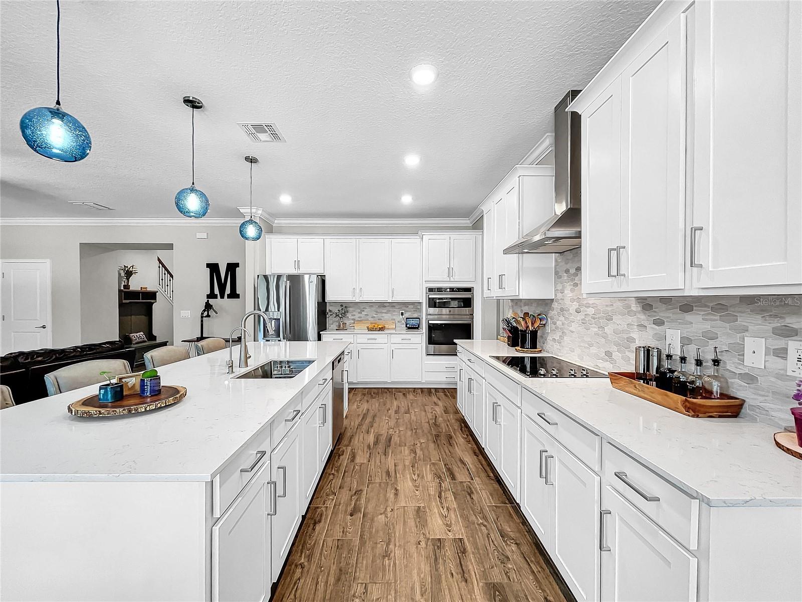 21756 VIOLET PERIWINKLE DR