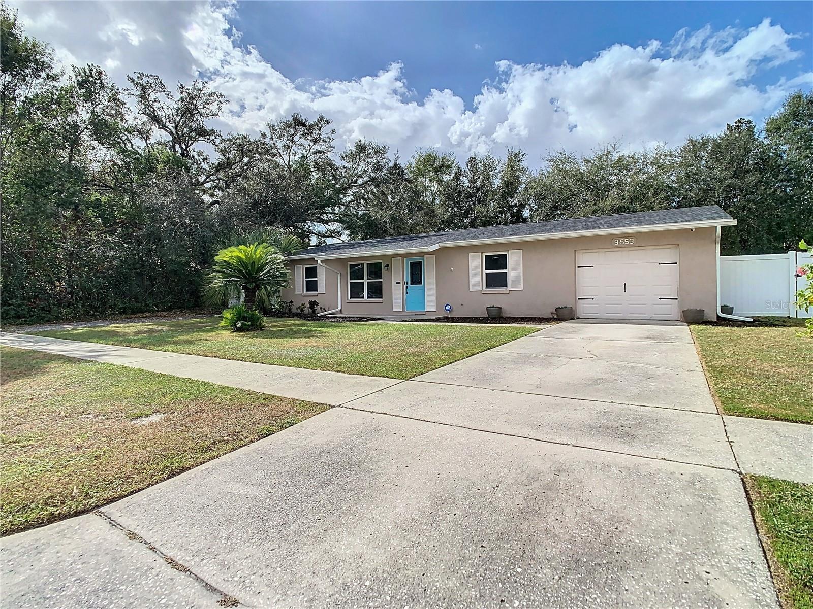 9553 BAYSIDE CT