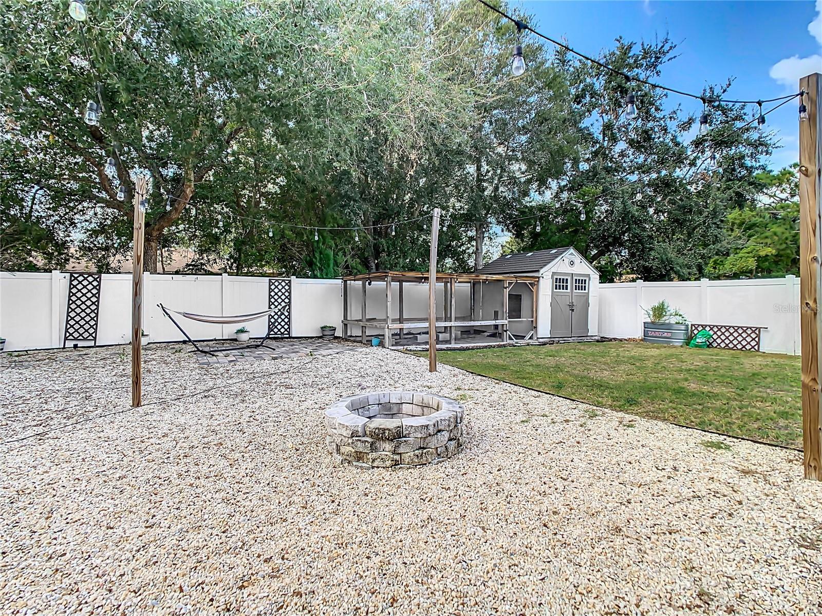 9553 BAYSIDE CT