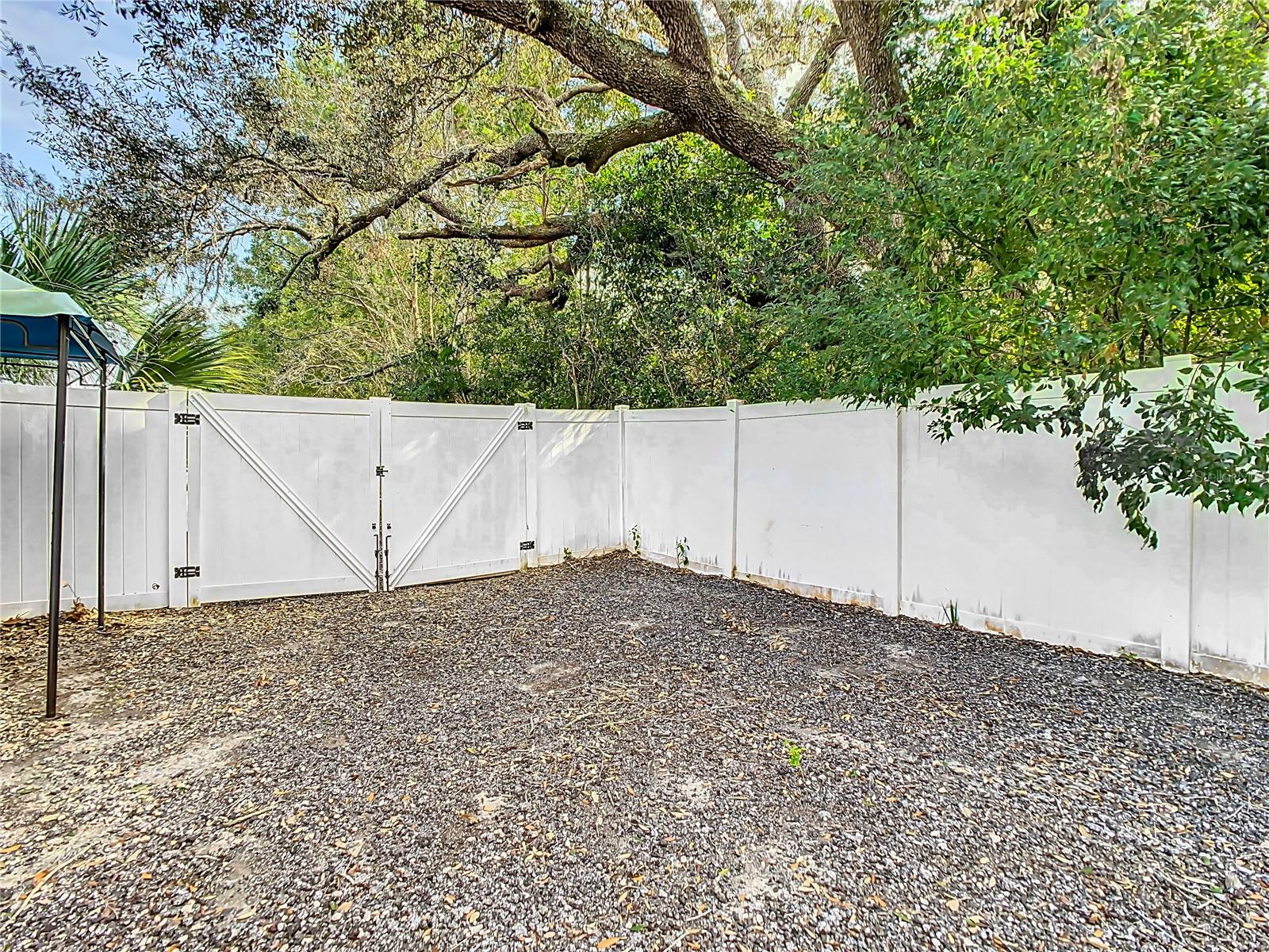 9553 BAYSIDE CT
