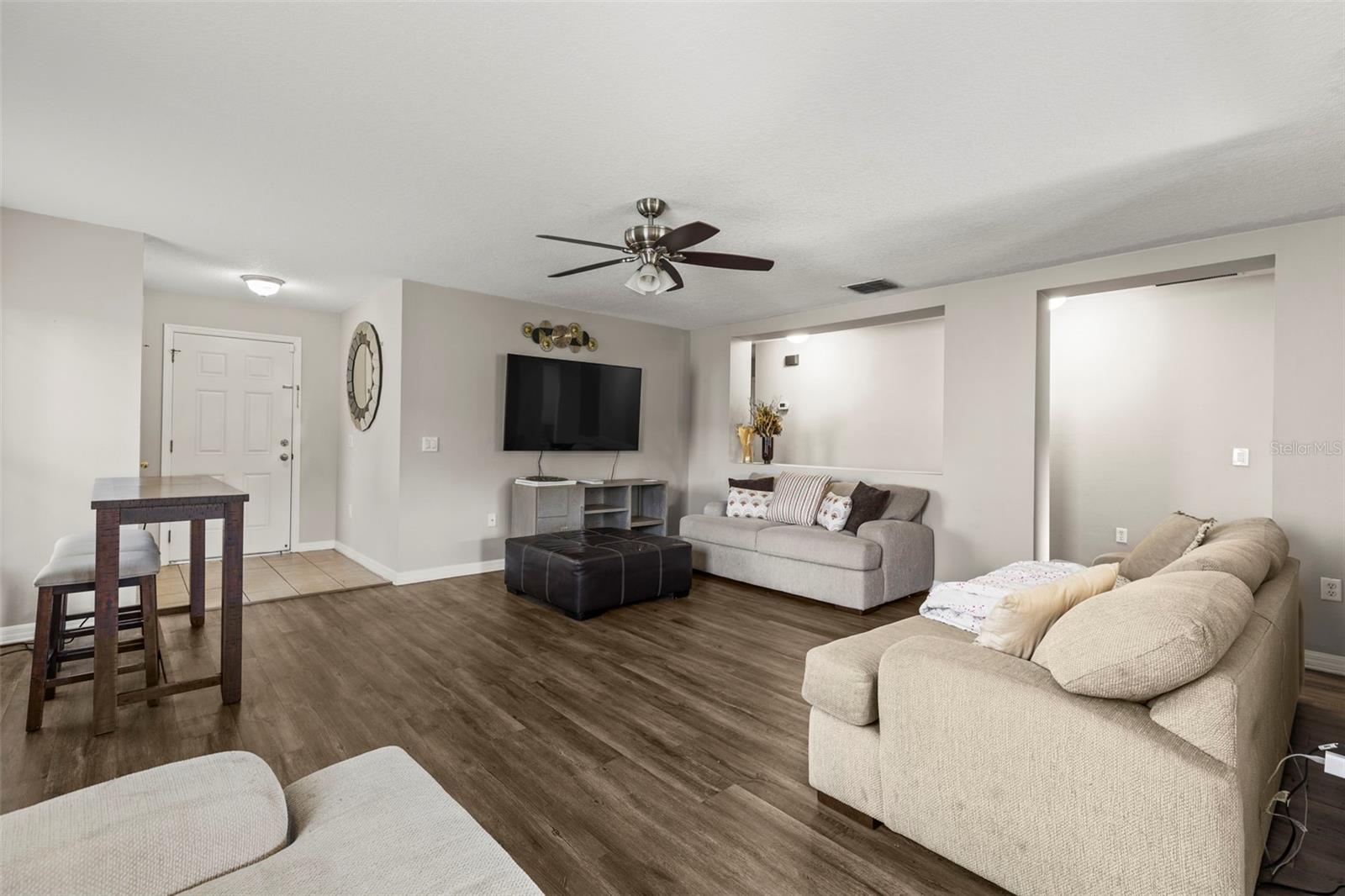 358 CANNA DR