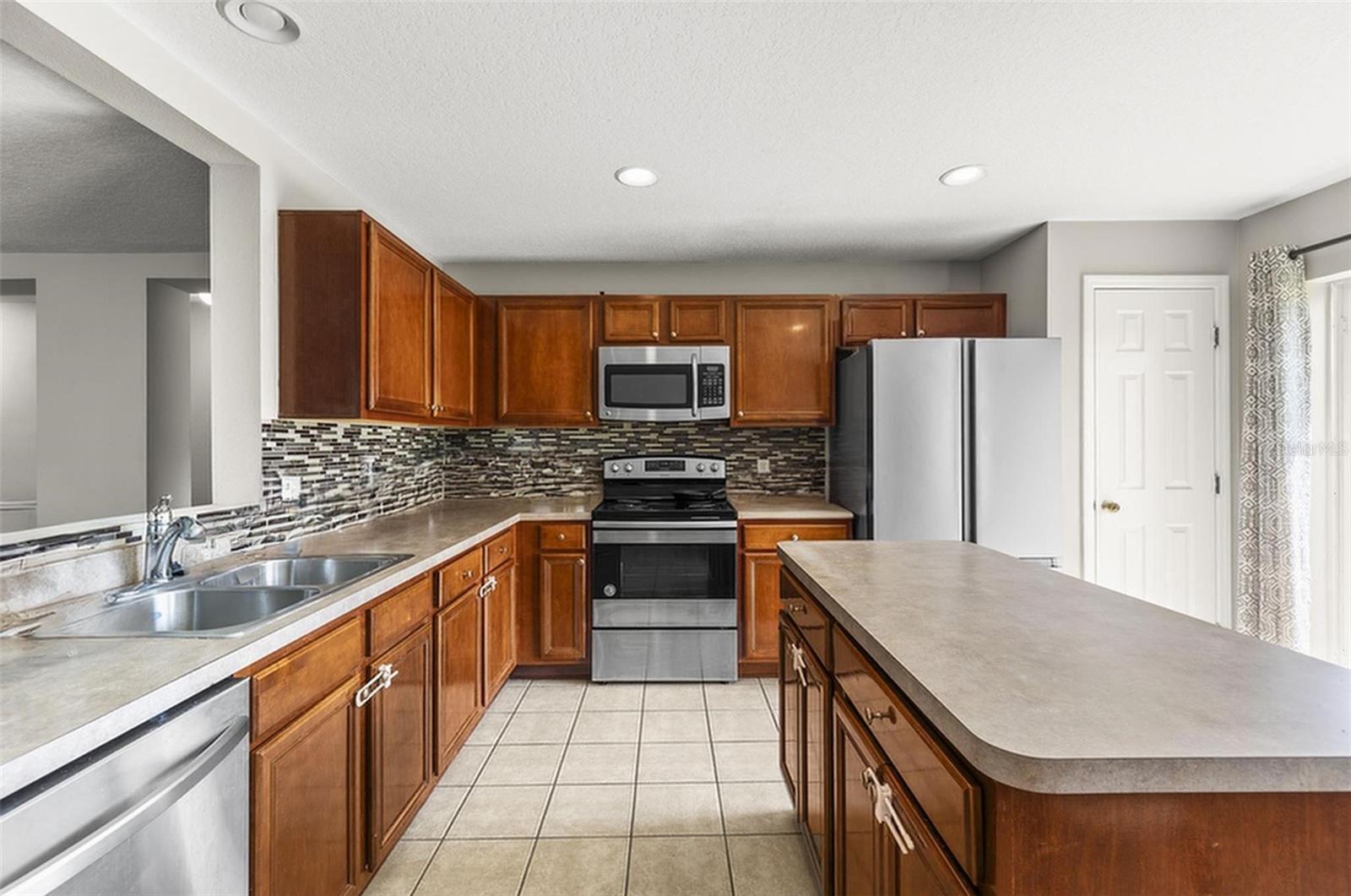 358 CANNA DR