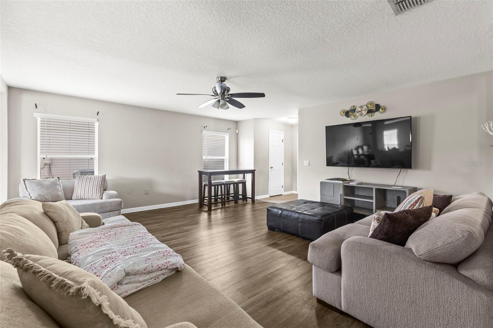 358 CANNA DR