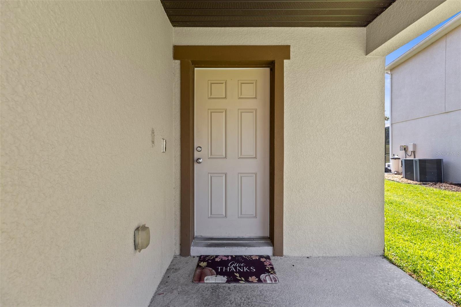 358 CANNA DR