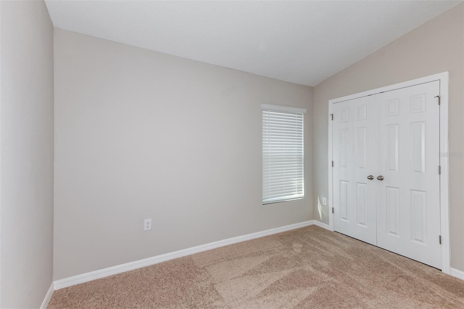 4720 ROLLING LAKE LN