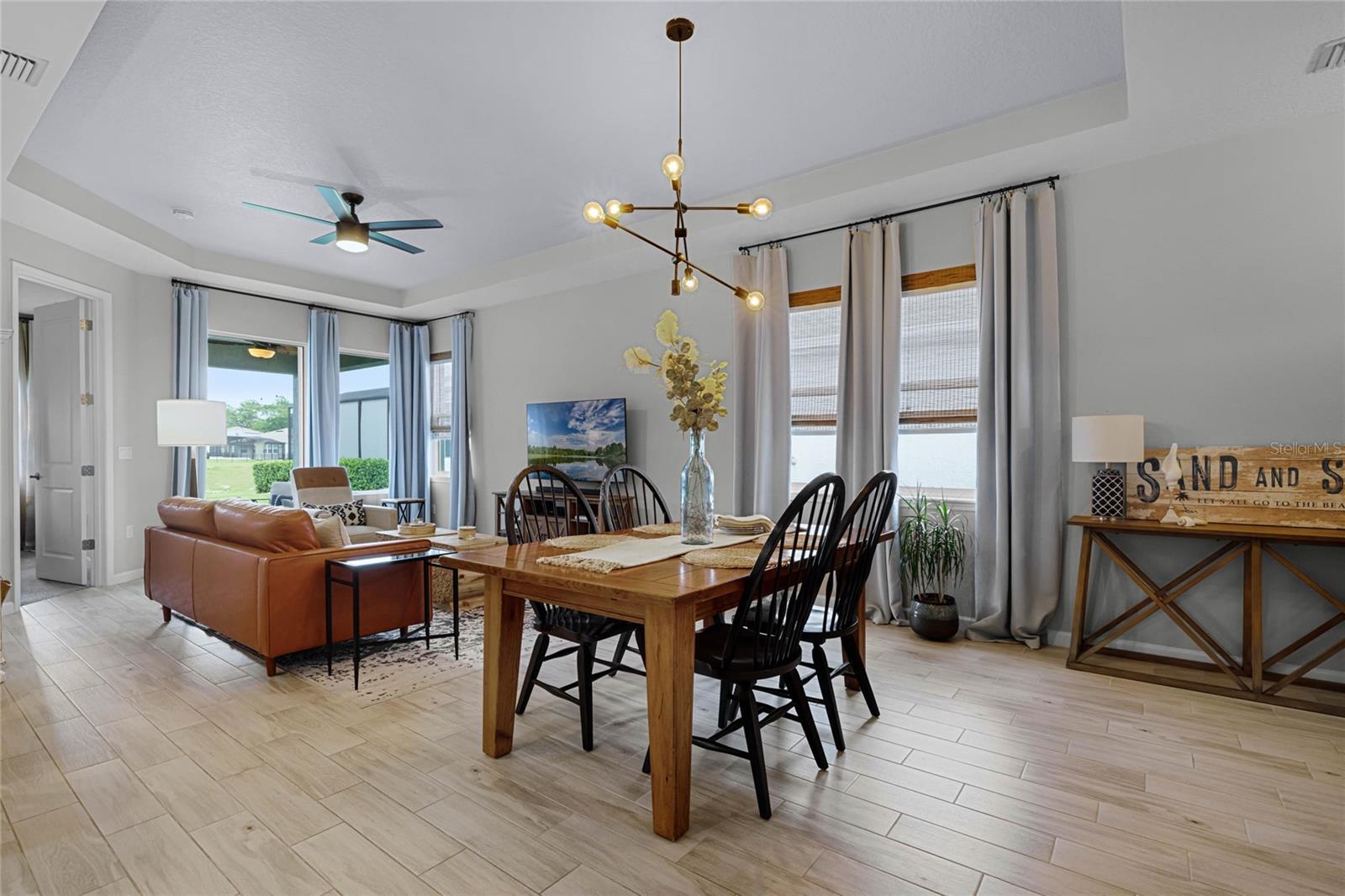 255 NORTHCOTE CT