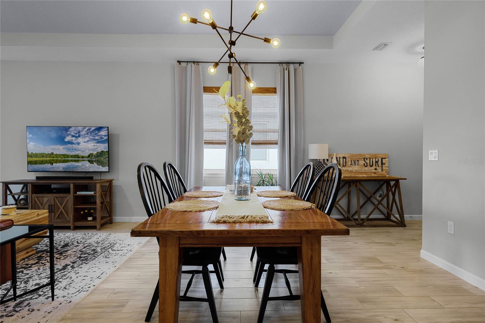 255 NORTHCOTE CT