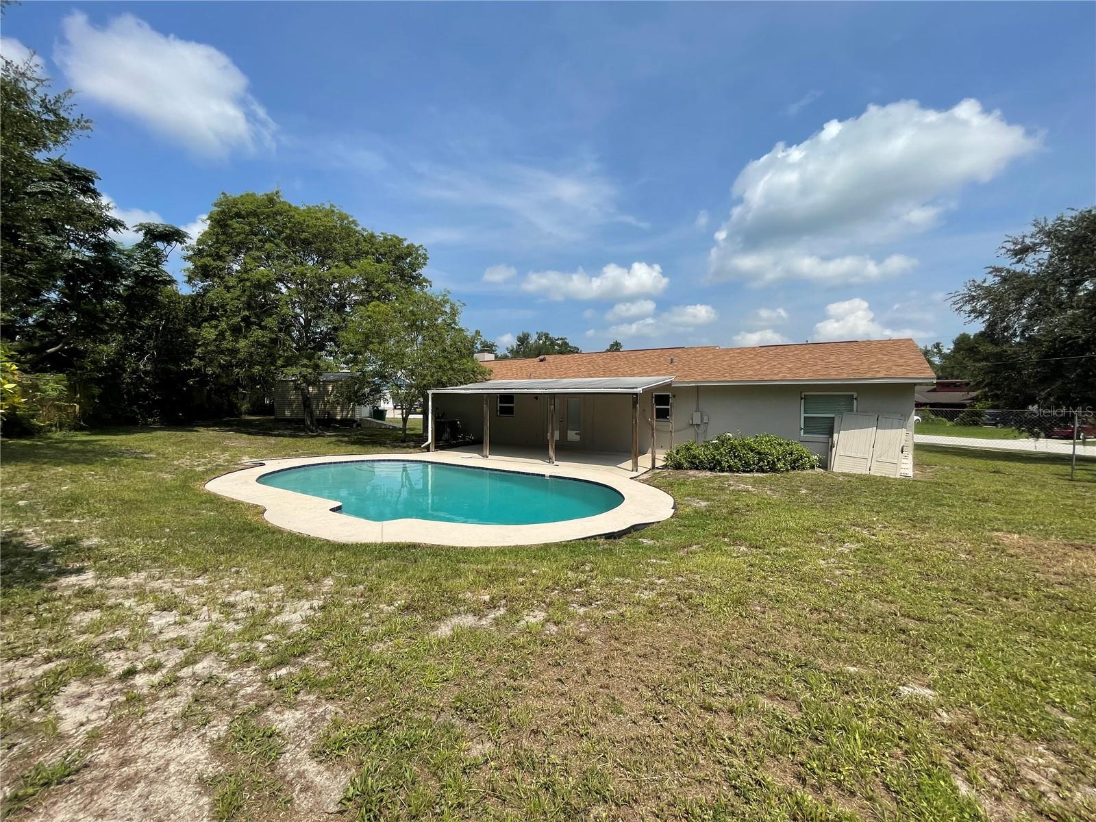 2753 FOXDALE DR