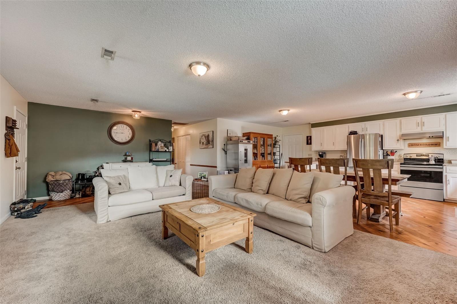 1819 NEEDLE PALM DR