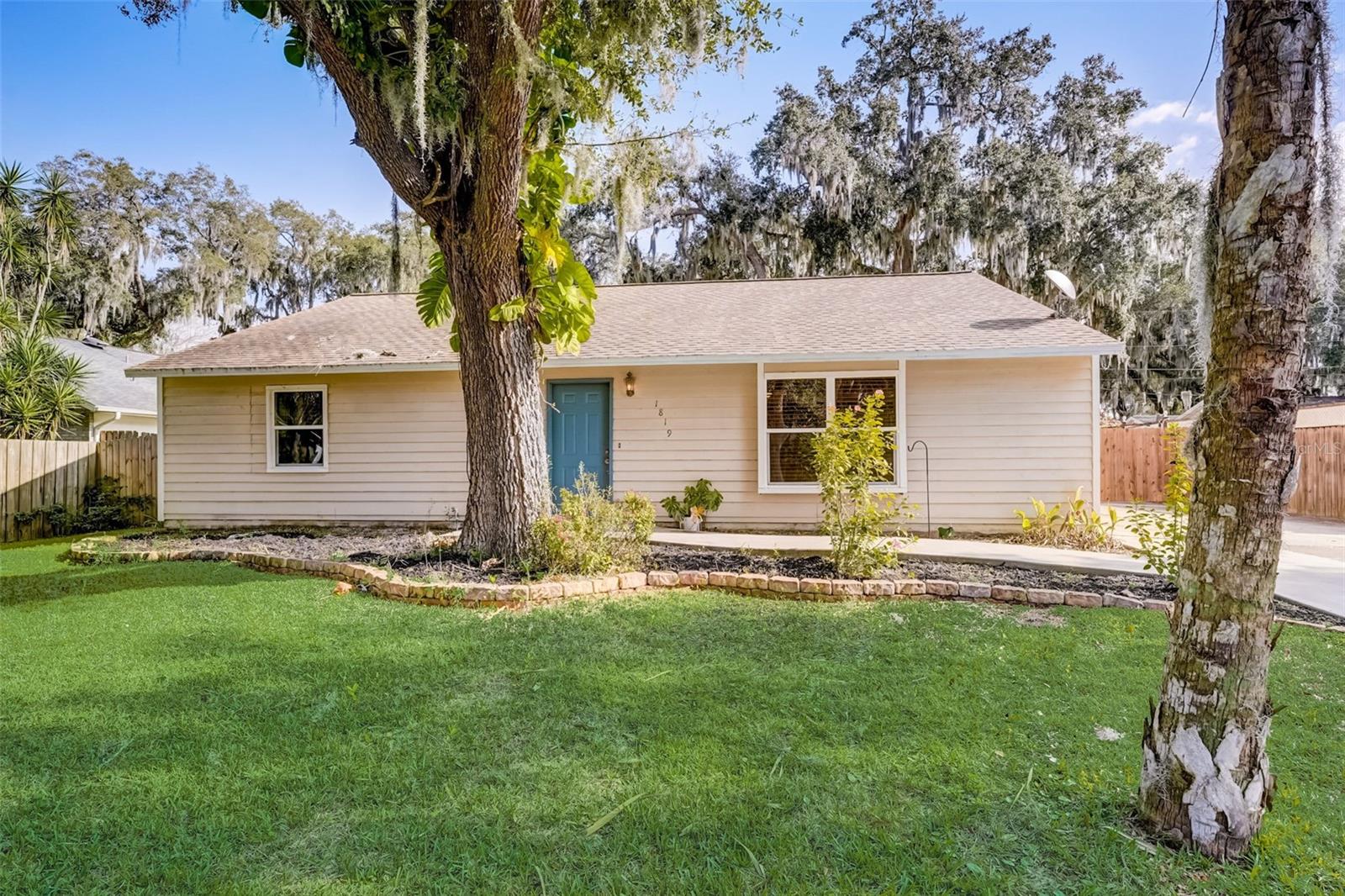1819 NEEDLE PALM DR