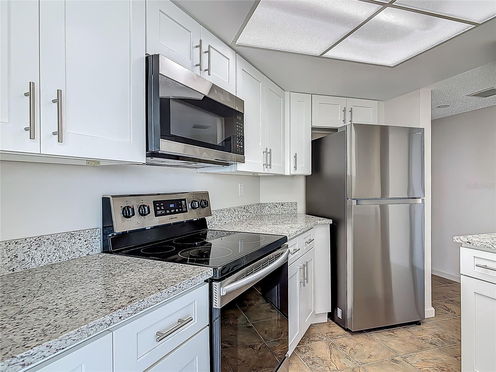 1 OCEANS WEST BLVD #2A1