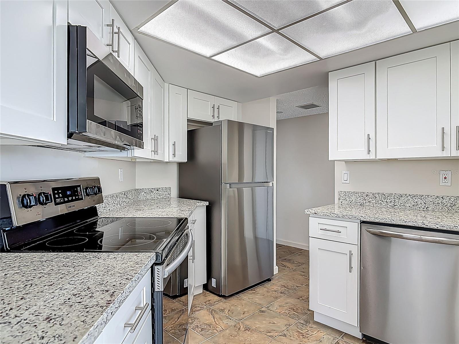 1 OCEANS WEST BLVD #2A1