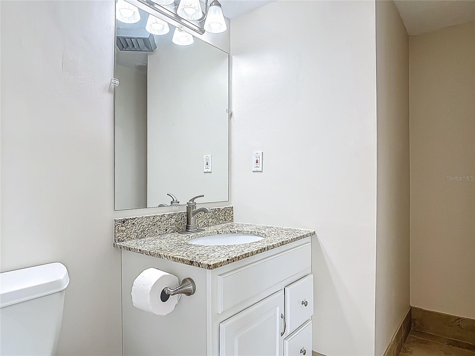 1 OCEANS WEST BLVD #2A1