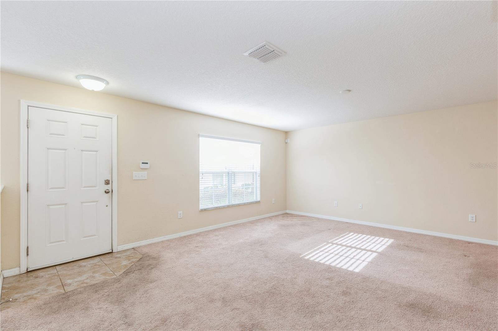 9860 TRUMPET VINE LOOP