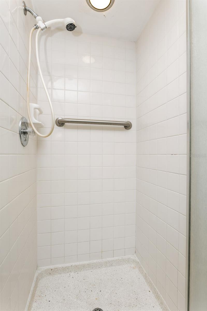 302 WOODLAKE WYNDE #3