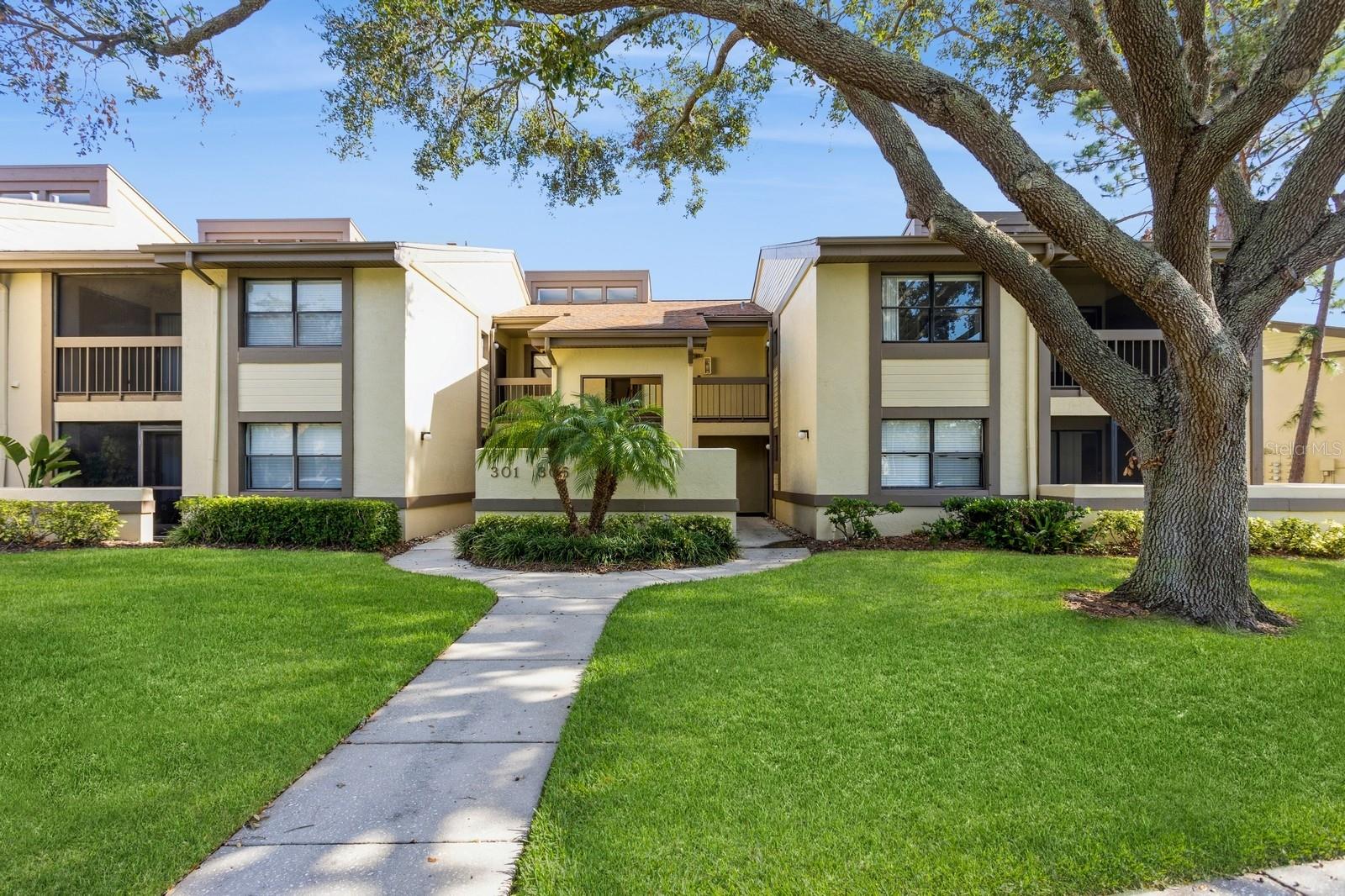 302 WOODLAKE WYNDE #3