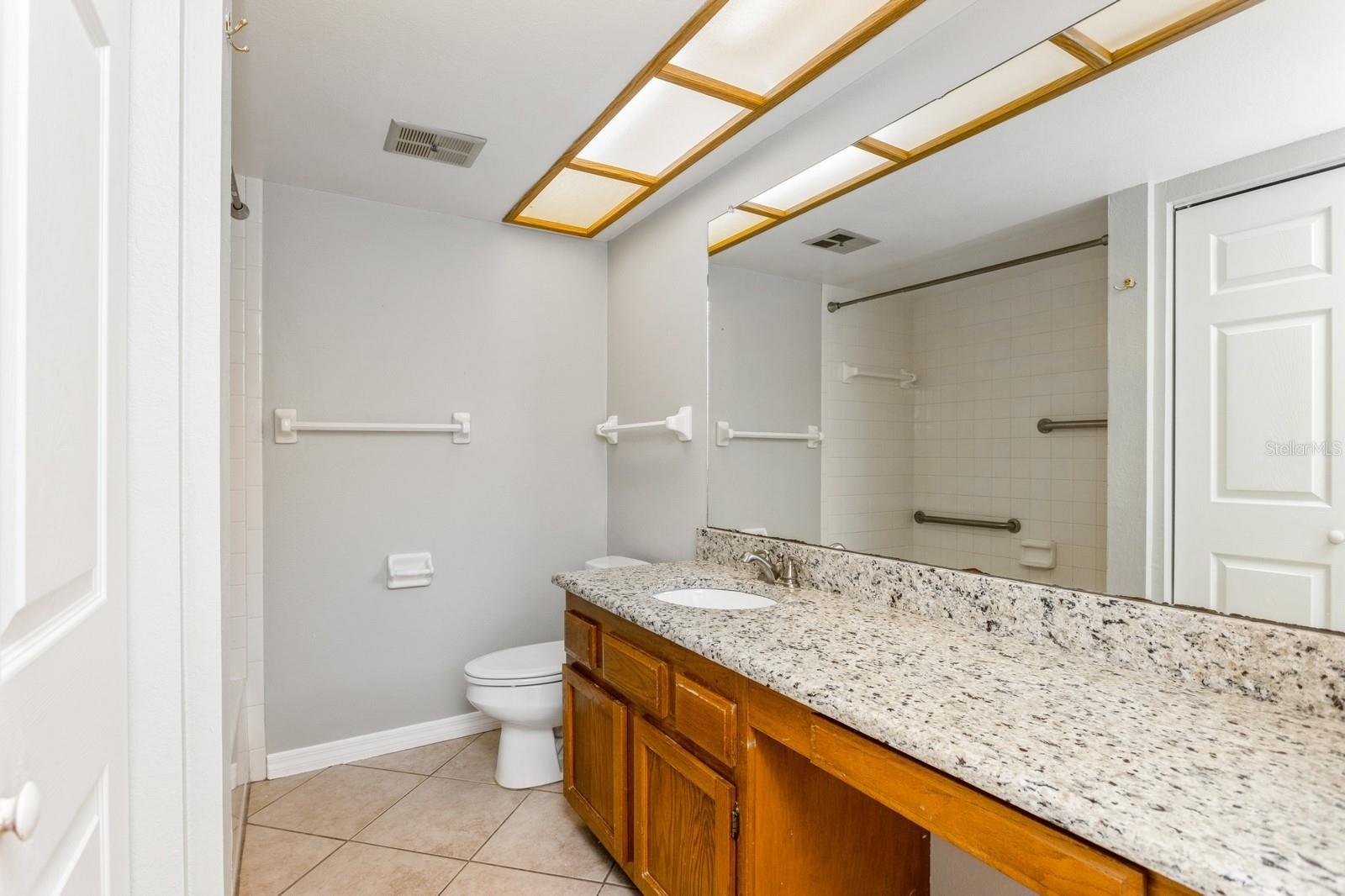 302 WOODLAKE WYNDE #3