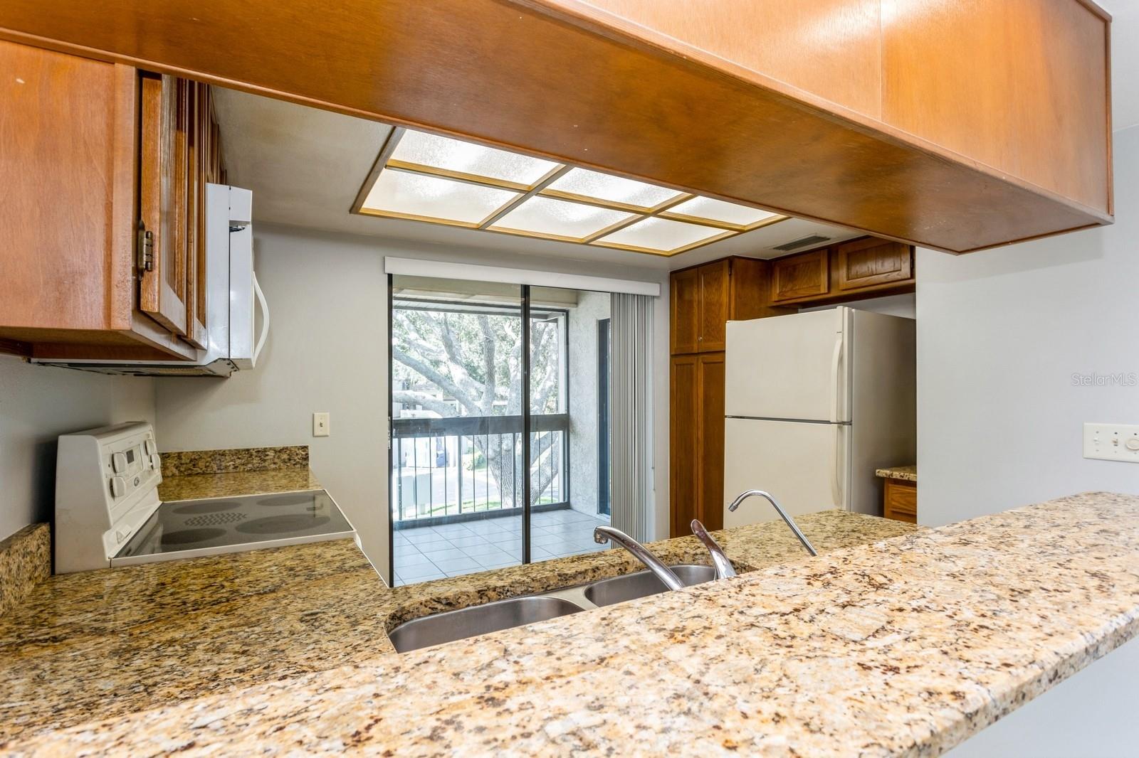 302 WOODLAKE WYNDE #3