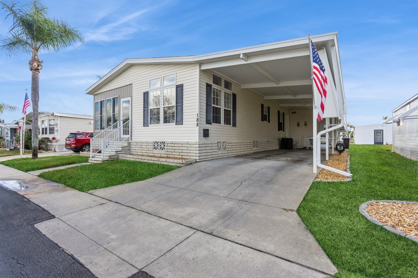 188 ROYAL PALM DR