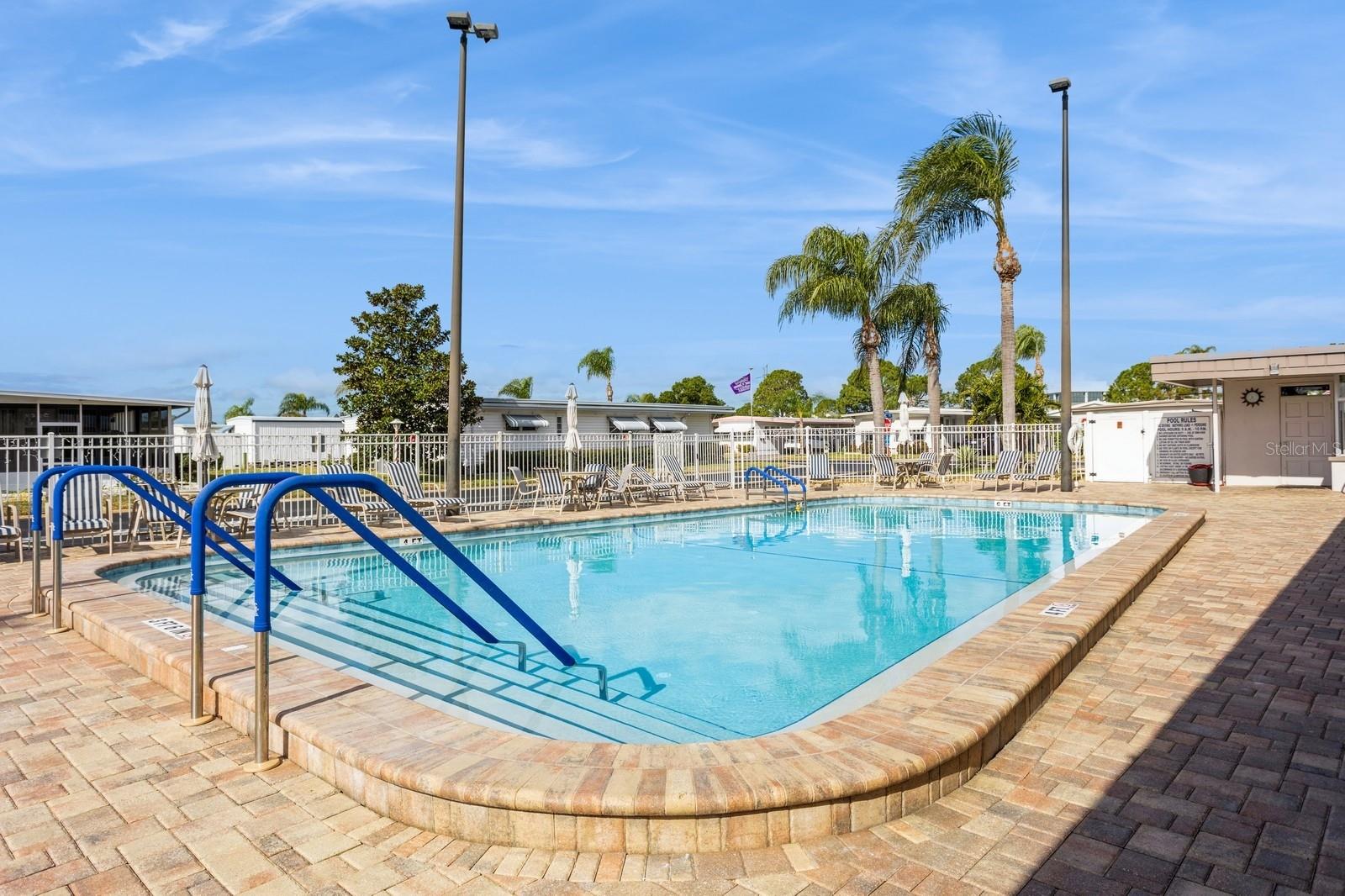 188 ROYAL PALM DR