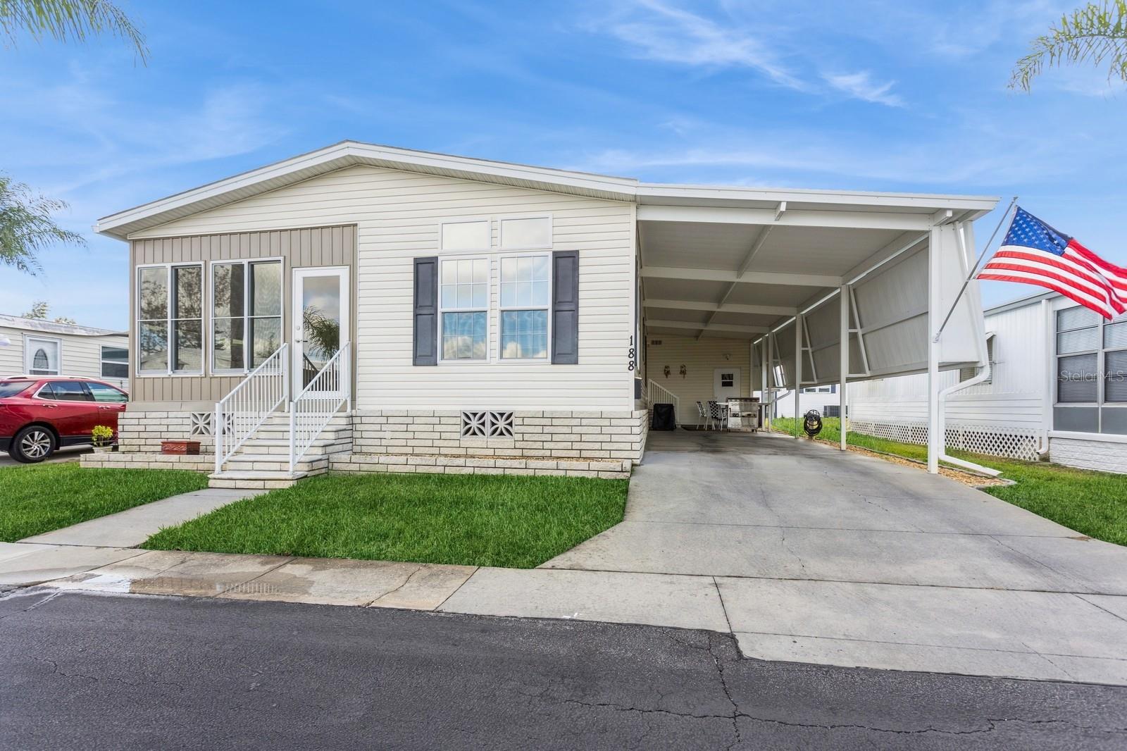 188 ROYAL PALM DR