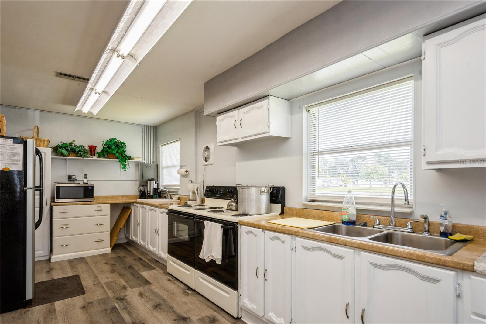 16940 US HIGHWAY 19 N #421