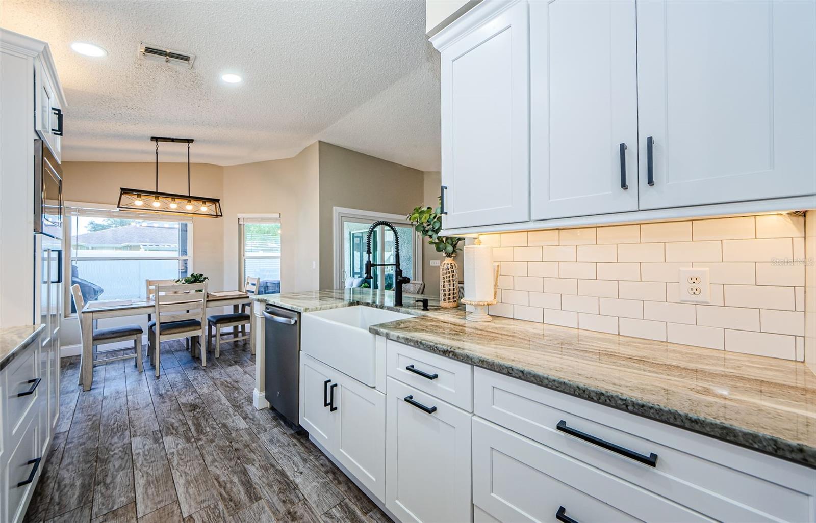 382 TAVERNIER CIR