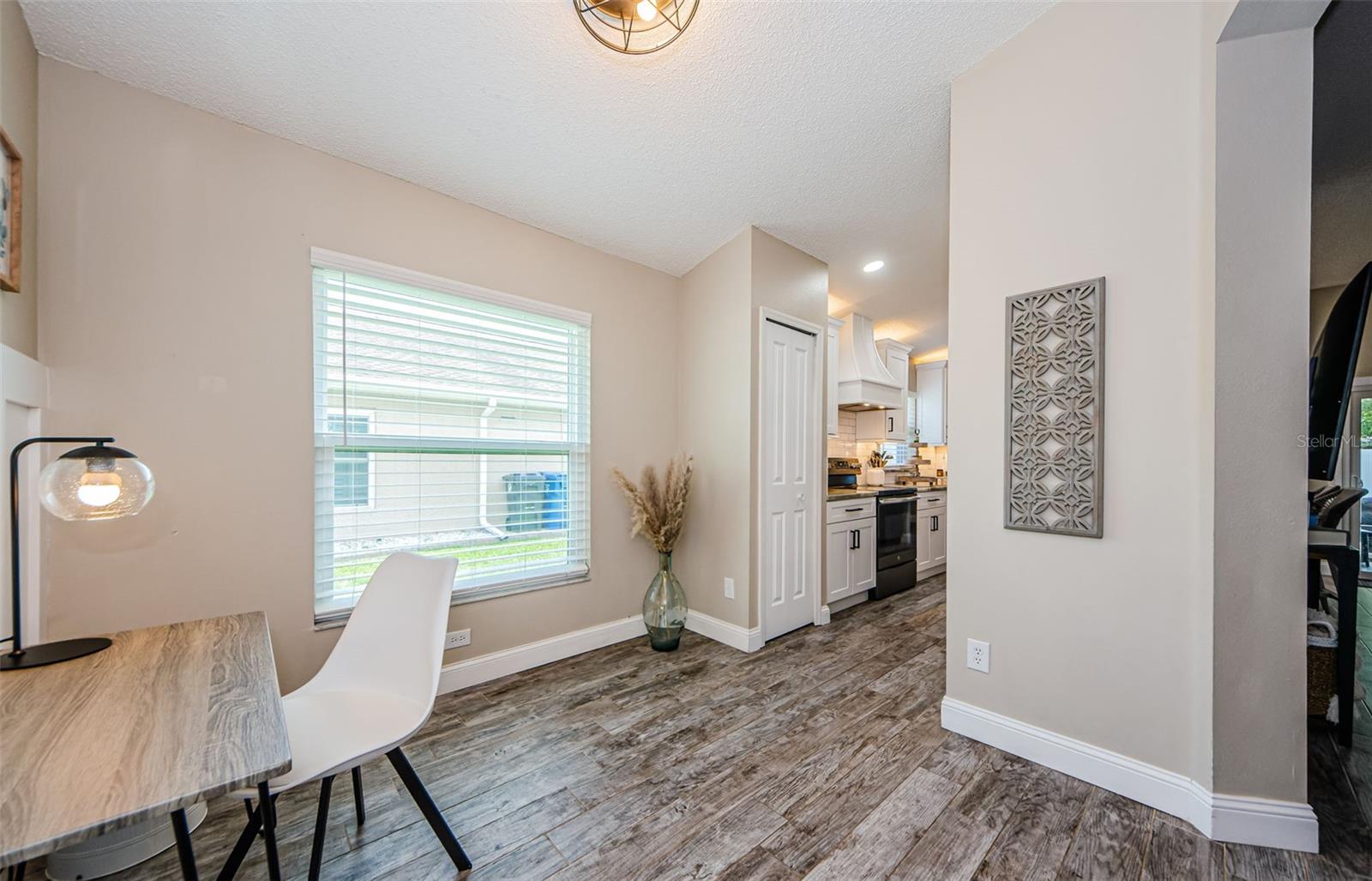 382 TAVERNIER CIR