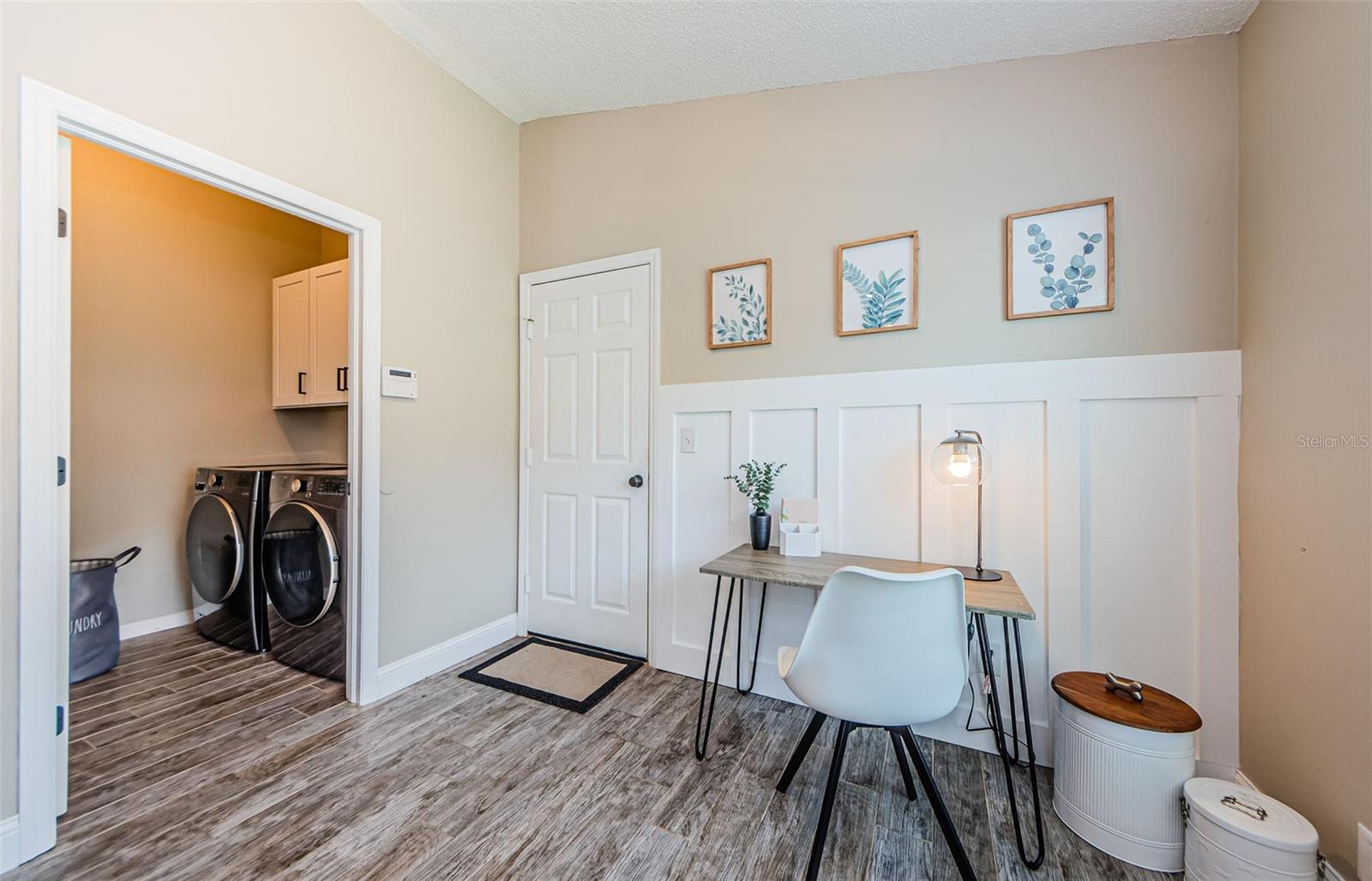 382 TAVERNIER CIR