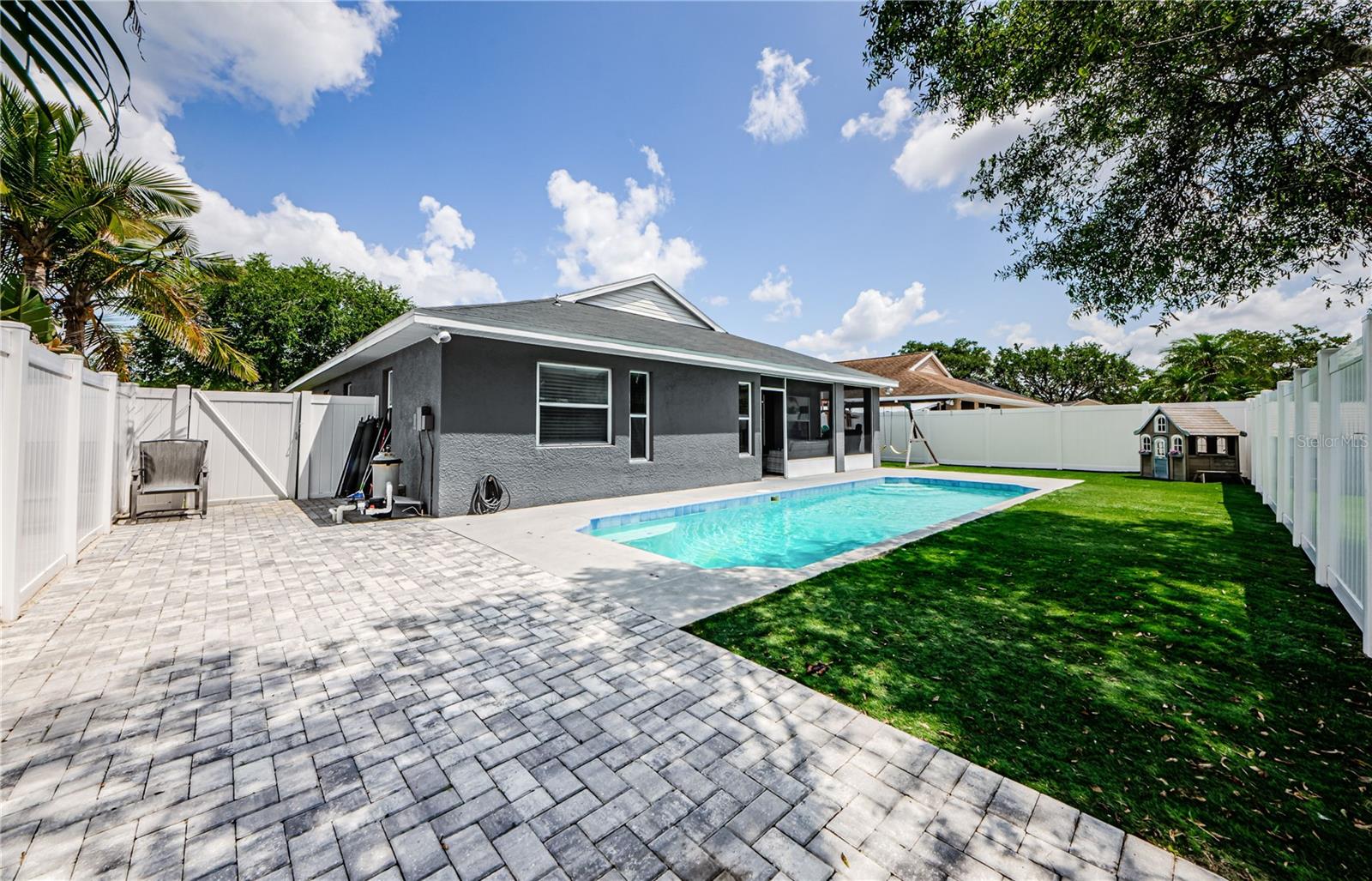 382 TAVERNIER CIR