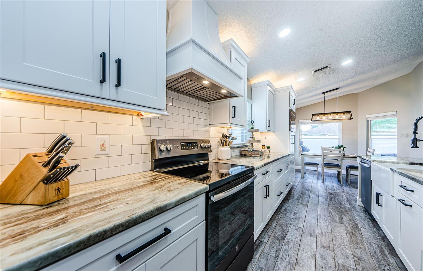 382 TAVERNIER CIR